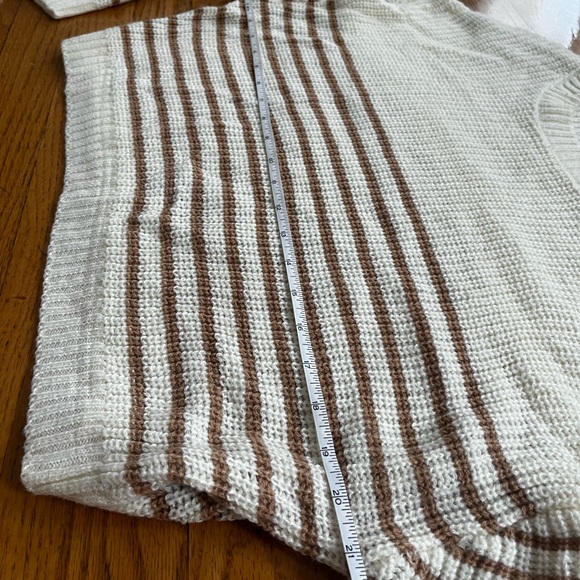Lu NYC Cream tan striped sweater, M - Picture 6 of 6